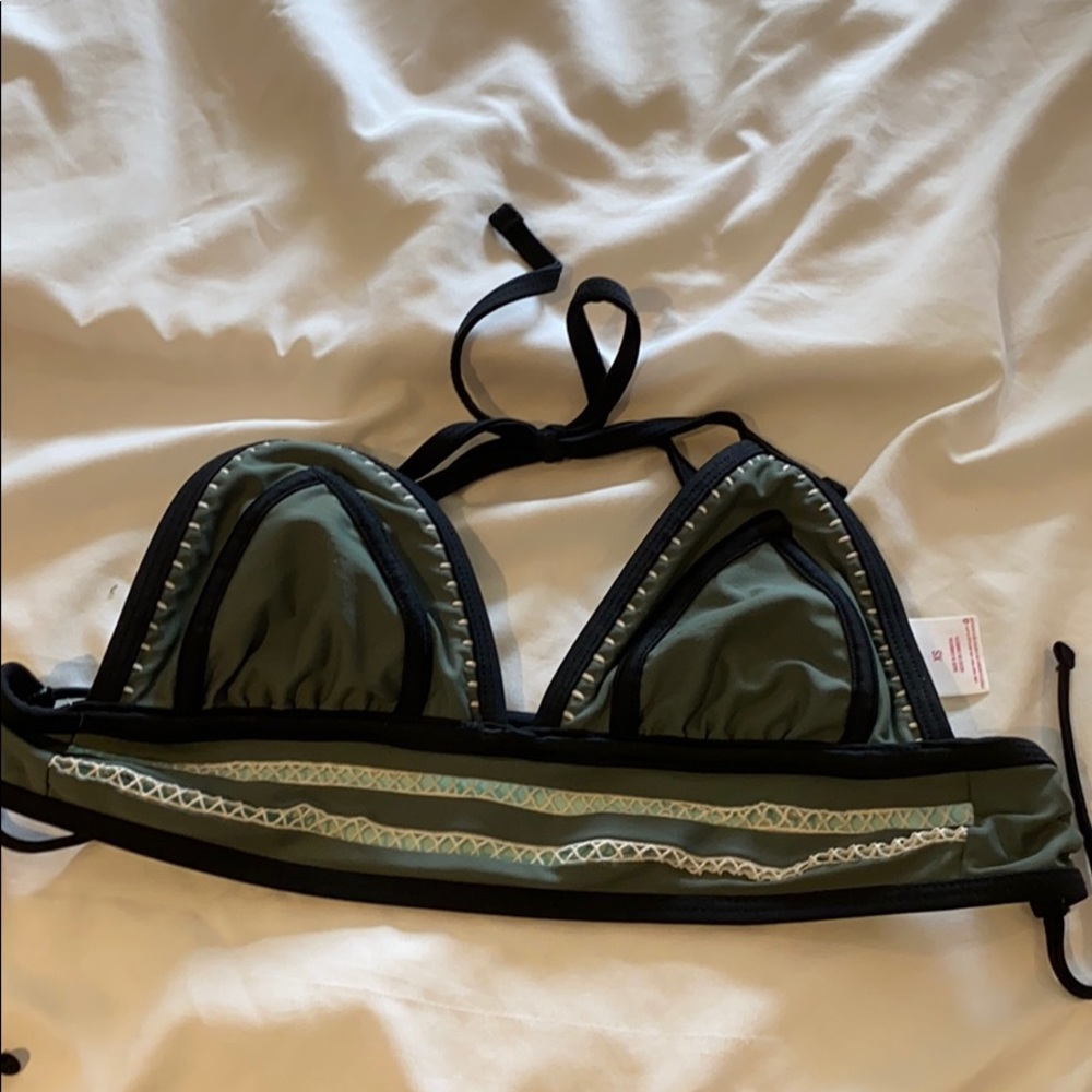 bikini top